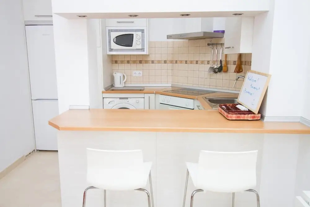 Calle Mezquitilla - Spacious Apartment by La Recepción