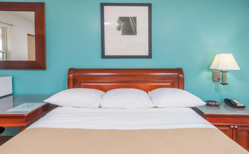 Rodeway Inn Pittsfield