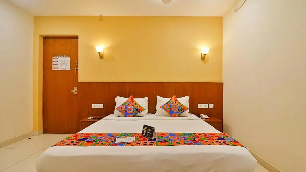 FabHotel Eminent Suites Gachibowli