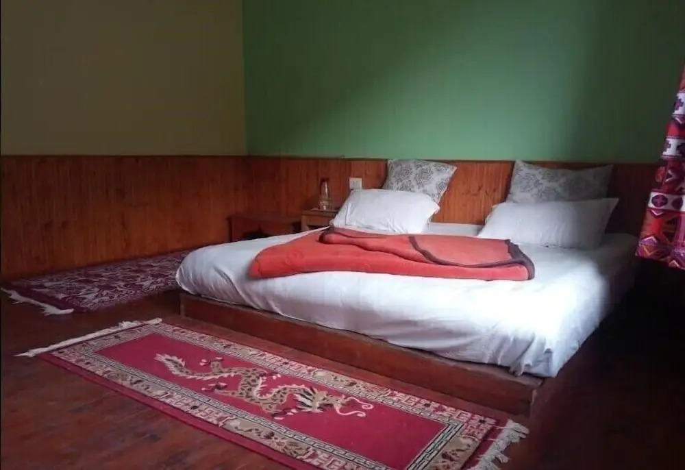 Jibhi Cottage