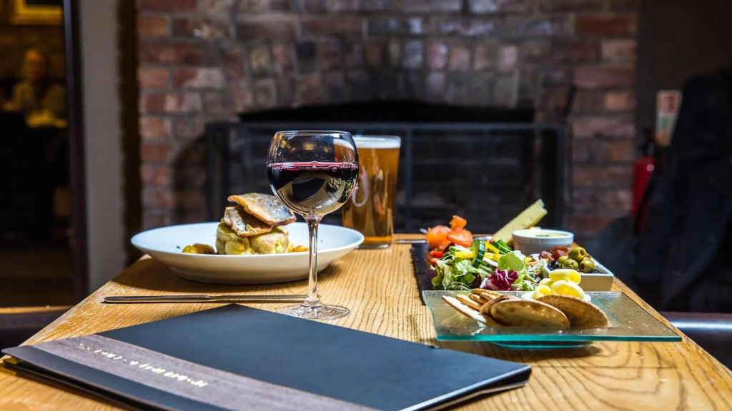 The Duke of Edinburgh Hotel & Bar