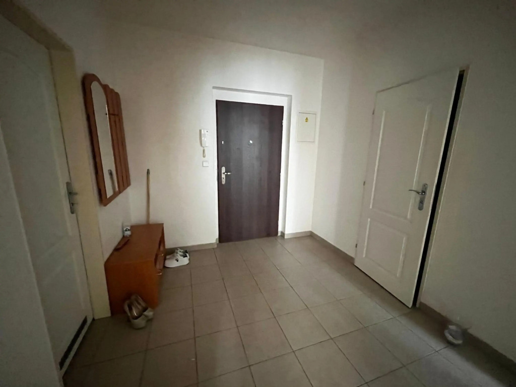 MONFas APARTMENT GARDEN CITY