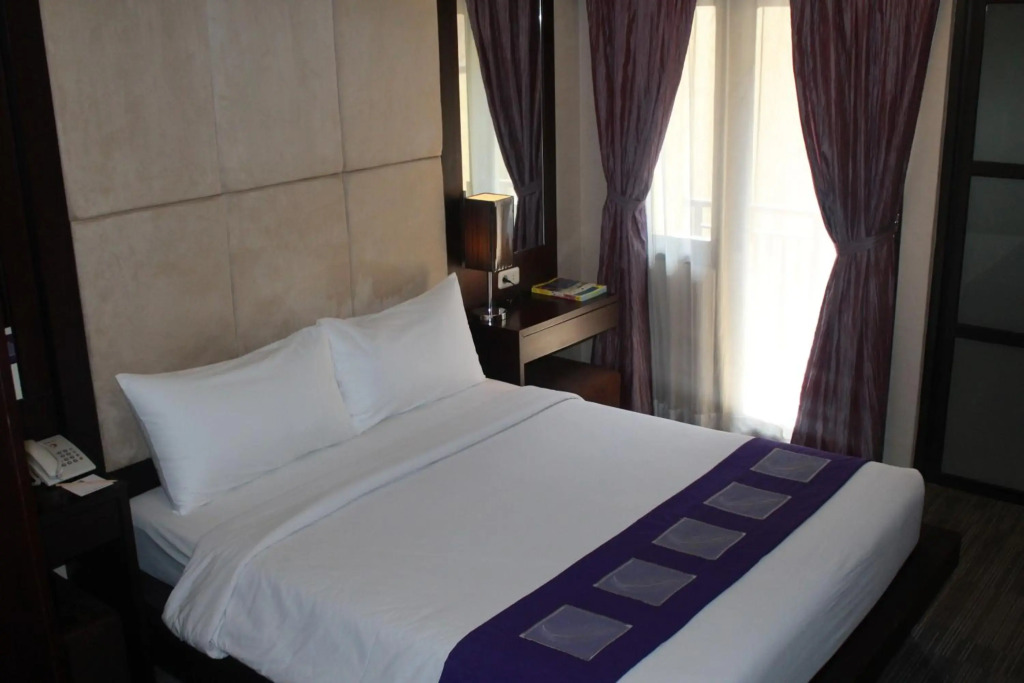 Metro Hotel