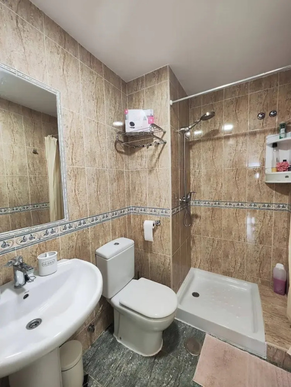 Charming Three Bedrooms Apartment With Seaview