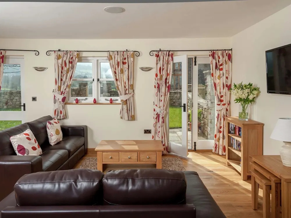 Beautiful Holiday Home in Gilwern South Wales With Garden
