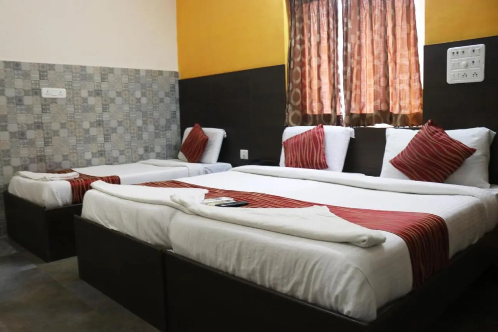 Season 4 Residences -Thiruvanmiyur Near Tidel park Apollo Proton cancer center and IIT Madras Research Park