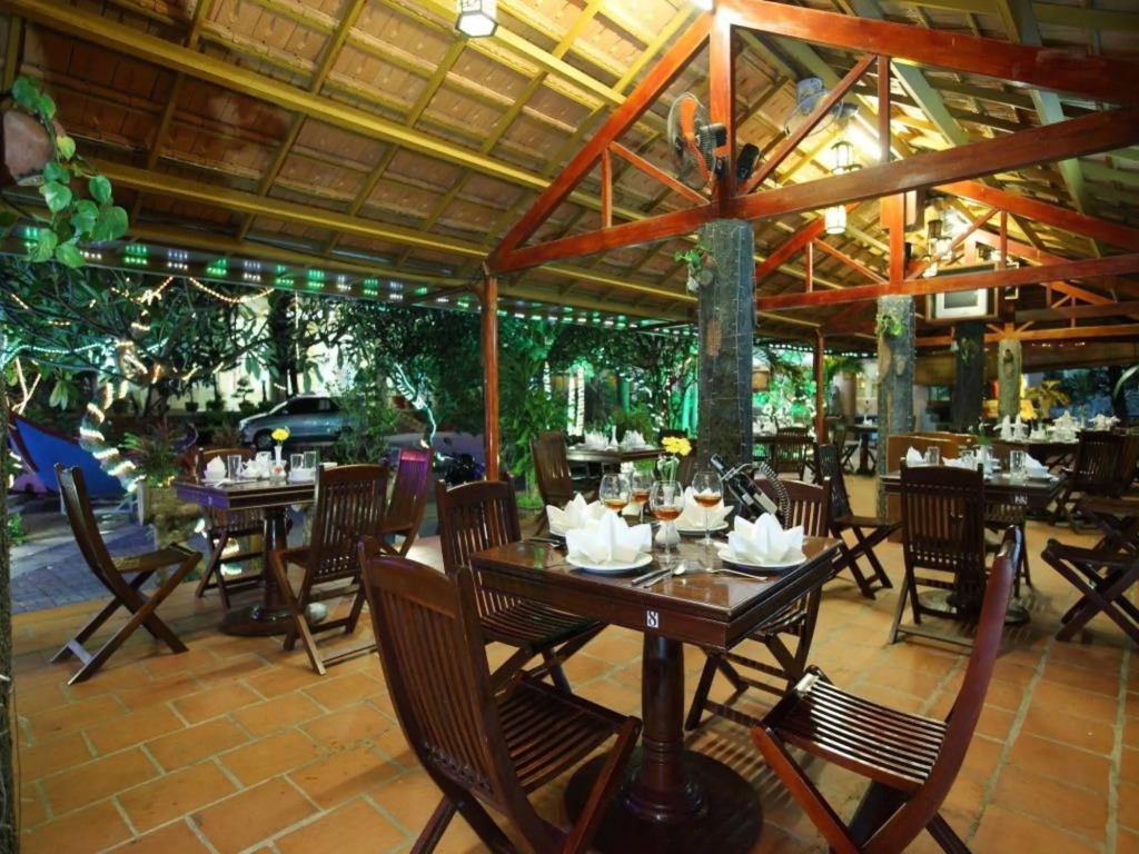 DIC Star Hotel