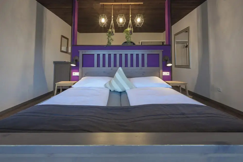ROJ Rooms & Suites