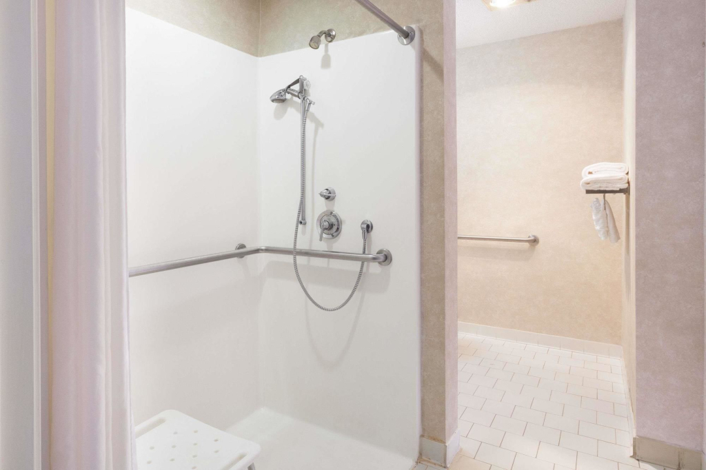 Microtel Inn & Suites by Wyndham