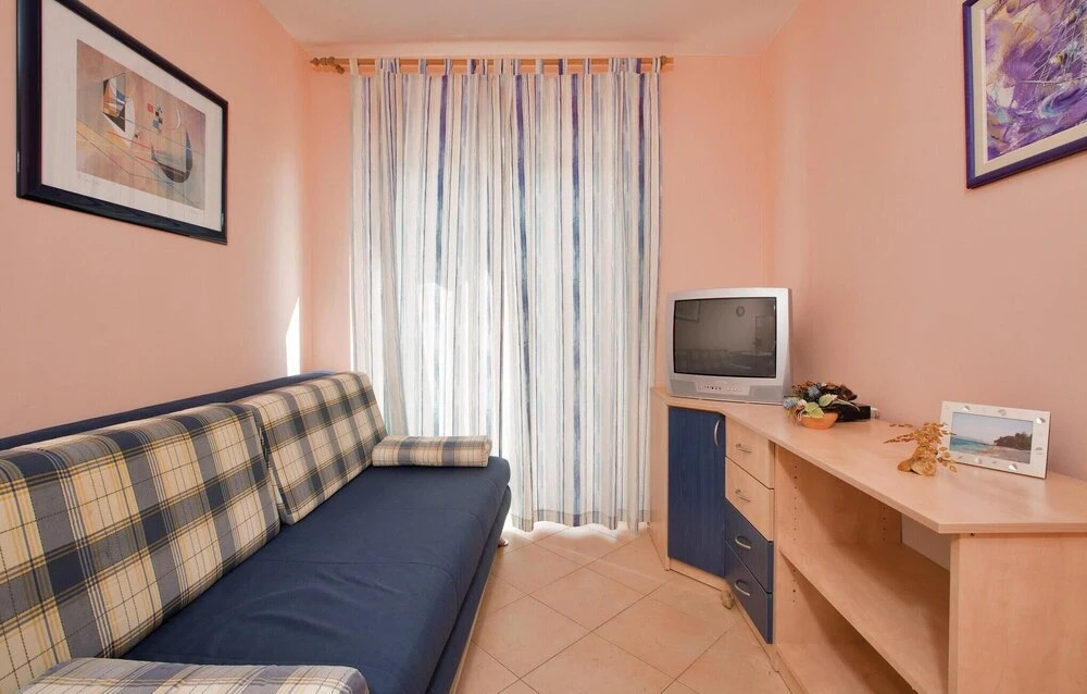 Beautiful Home in Moscenicka Draga With Wifi and 2 Bedrooms