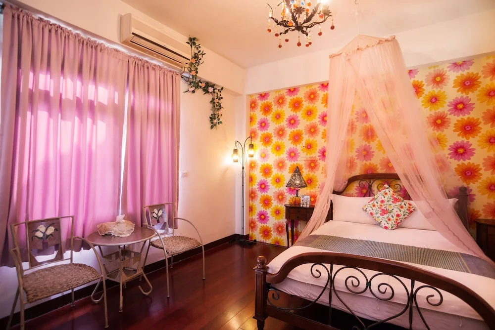 Lifestory Hostel