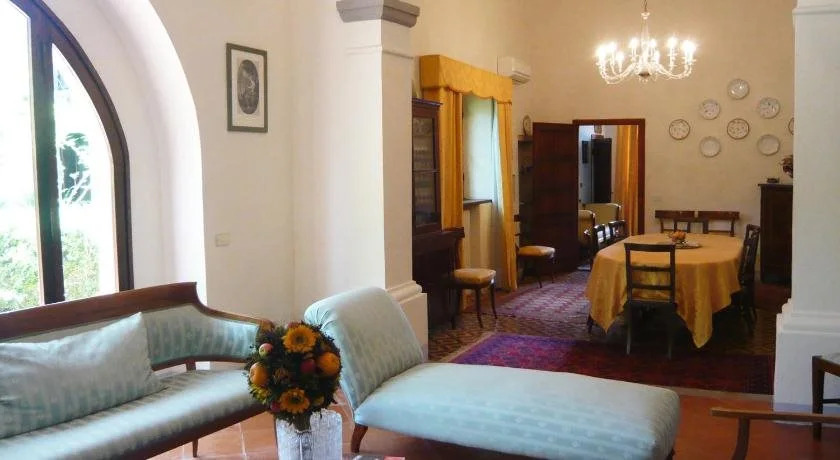 Charming Villa Marcialla
