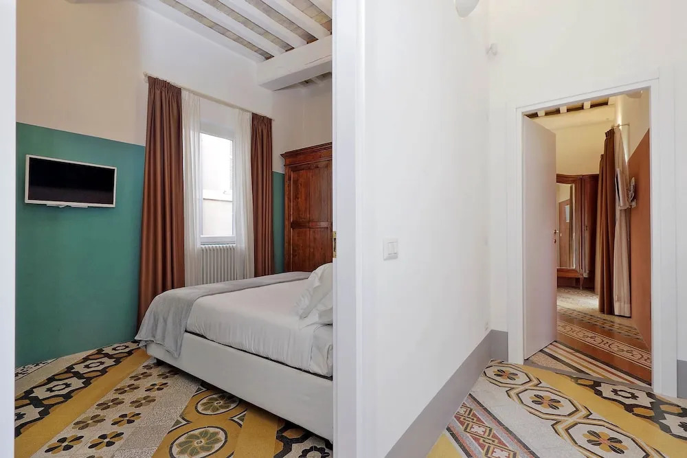 Trastevere Townhouse - My Extra Home