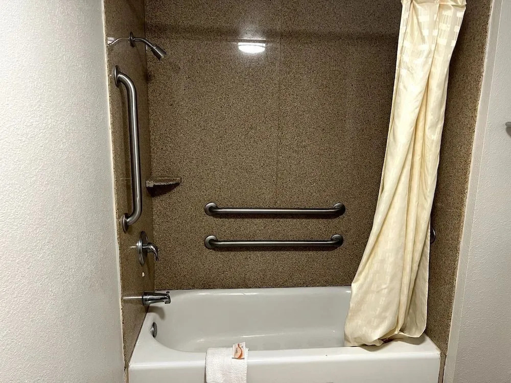 Budget Plaza Motel