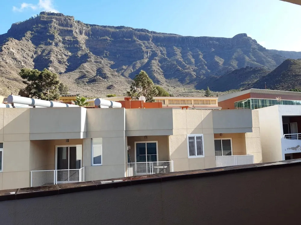 Apartment with 2 Bedrooms in Mogán, with Wonderful Mountain View, Balcony And Wifi