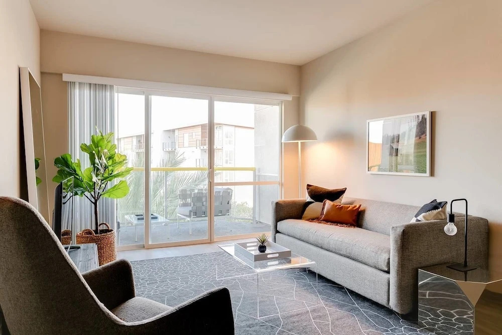 1-Bdrm Hideaway Marina Del Rey