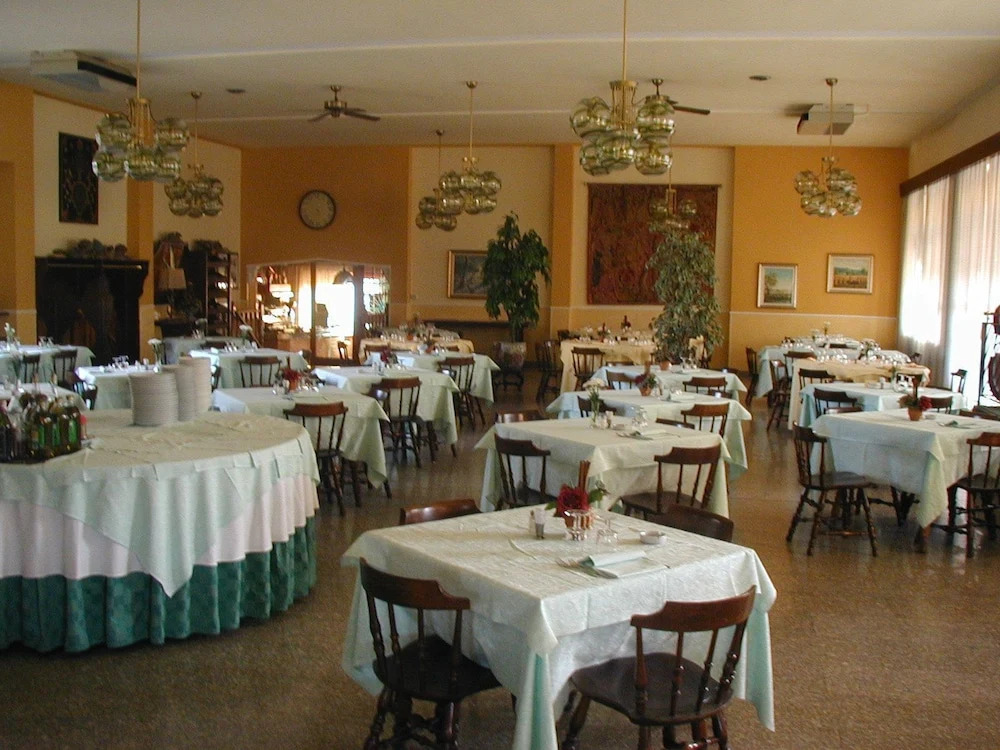 Hotel Quo Vadis