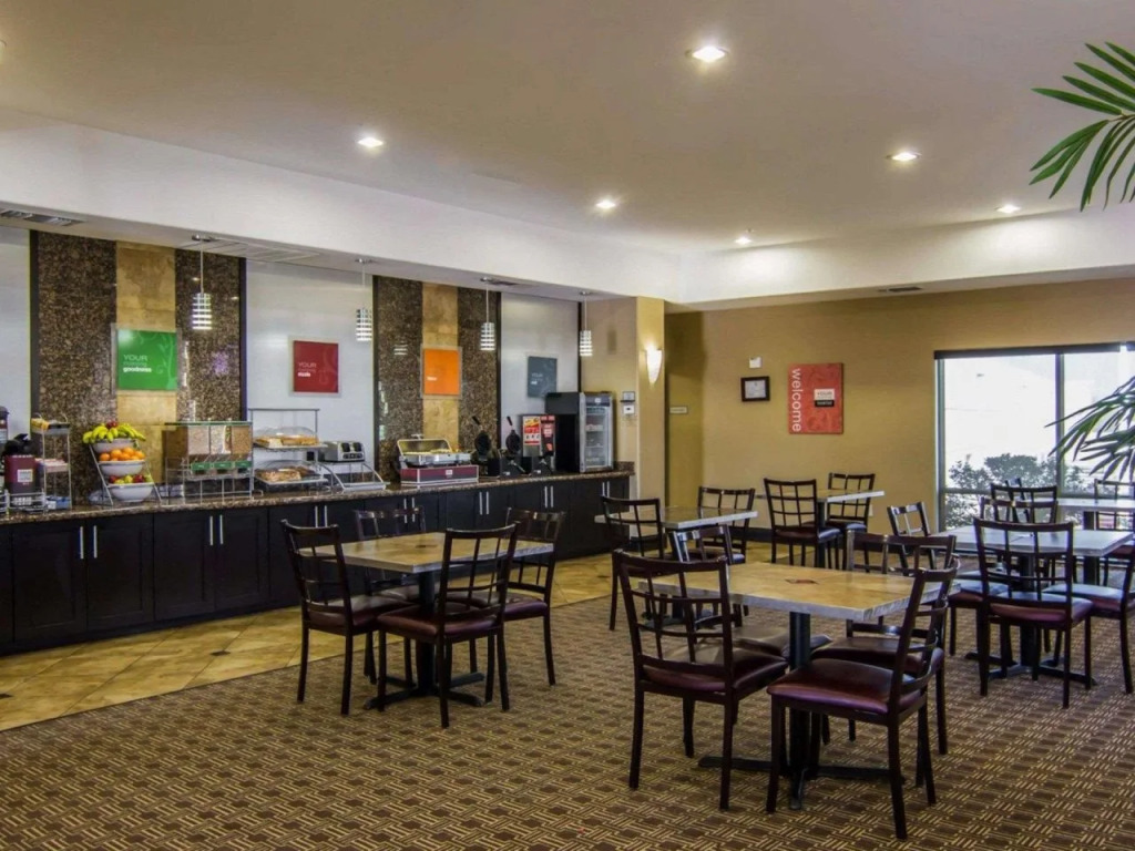 Comfort Suites West Dallas - Cockrell Hill
