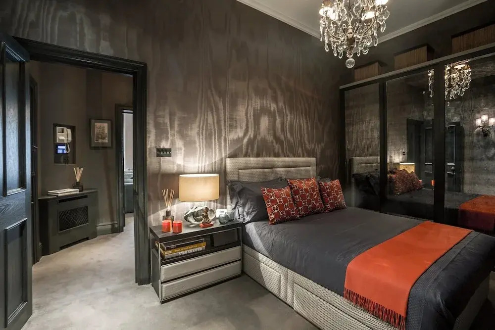 Luxury Apartment at Cadogan Square I