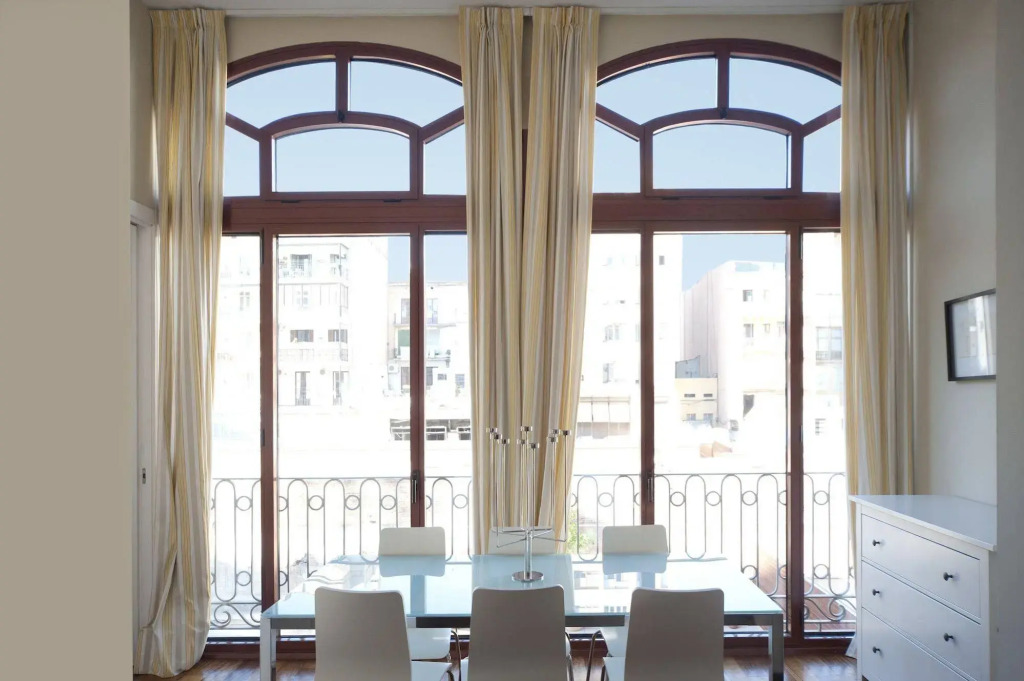 You Stylish City Center Apartments