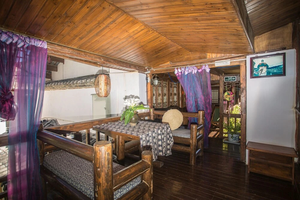 Lijiang Tianlong Inn