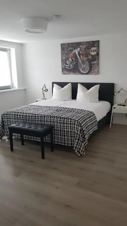 "Familientreff" in schöner moderner Ferienwohnung für 12 Personen im Oberharz!