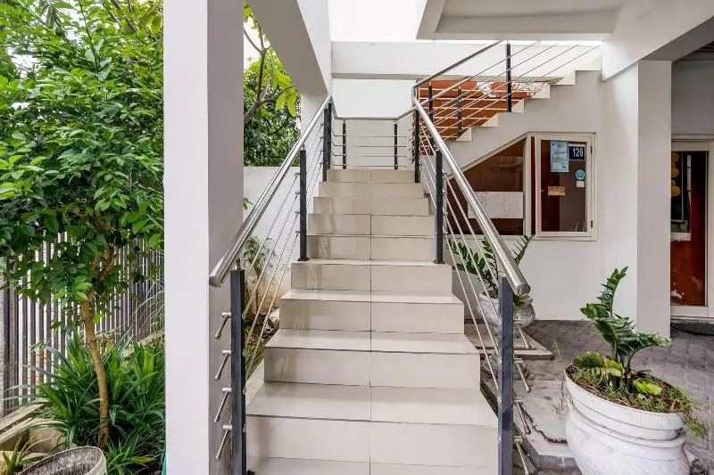 OYO 90935 Rumah Kost Metroliving