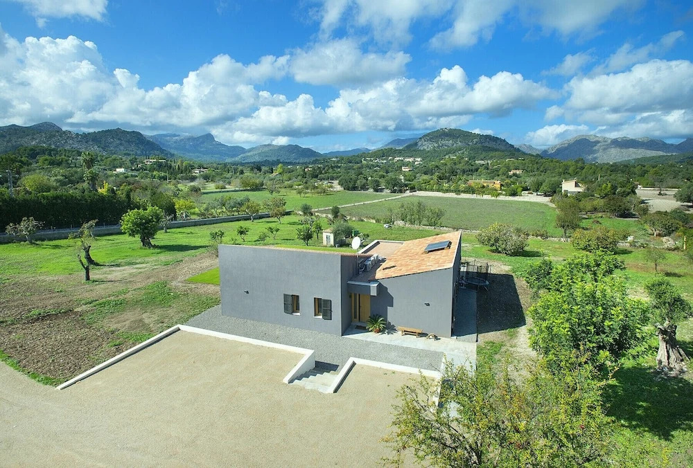 Villa Mir