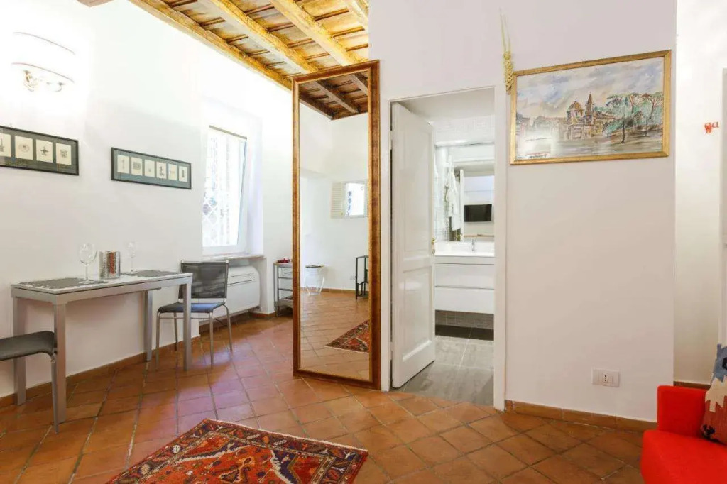 NAVONA, Old Rome Lodge