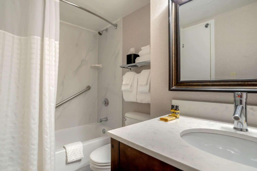 Best Western Plus St. Christopher Hotel