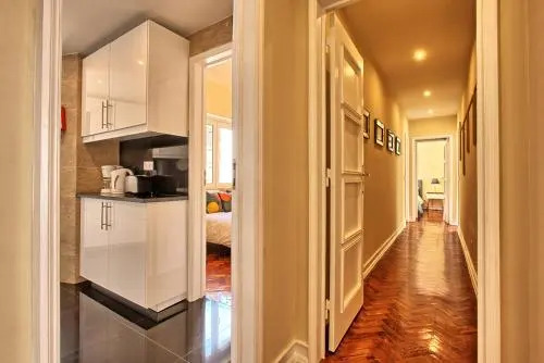 Almirante 3-Four Bedrooms