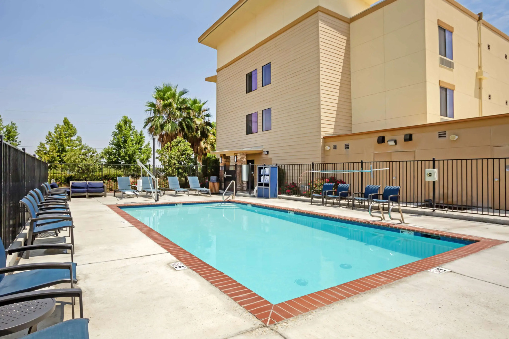 Best Western Plus Coalinga Inn
