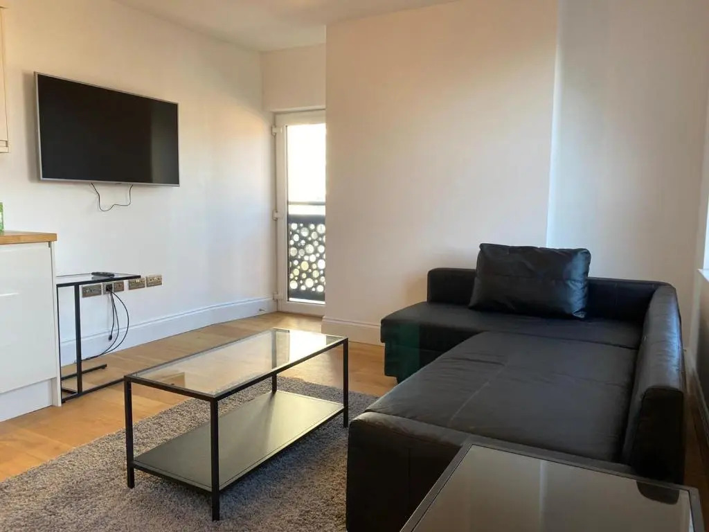 City Centre Duplex Sleeps 4 #H9