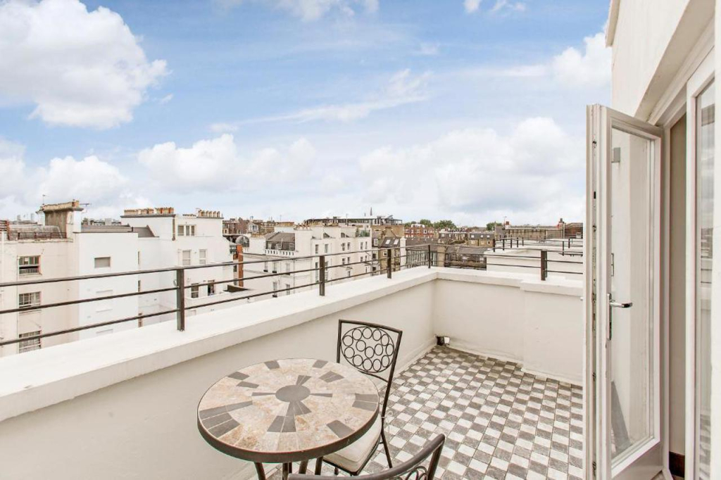 130 Queens Gate Apartments
