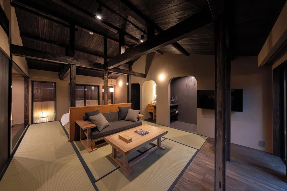 Nazuna Kyoto Higashi Honganji