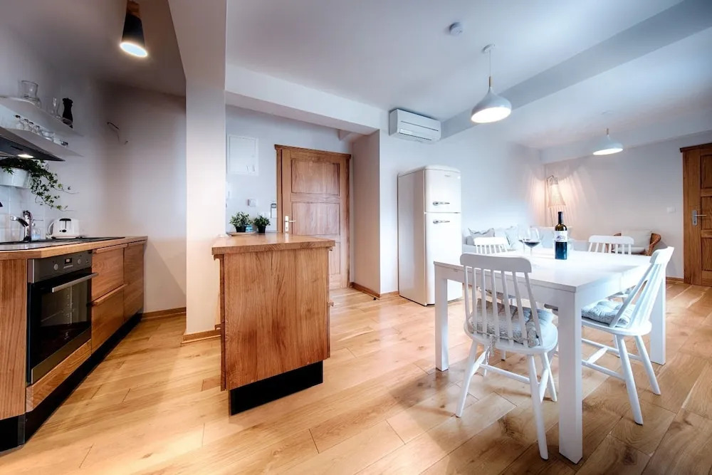 Bella Vista Suites