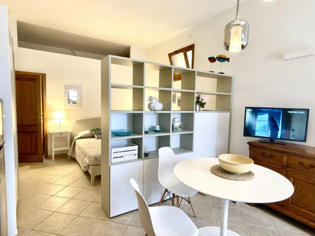 Capoliveri Historic Center adjacent to the Scala delle Grazie New apartment.-Zagara al Sole