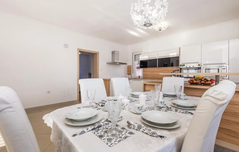 Amazing Home in Rijeka With Wifi and 2 Bedrooms