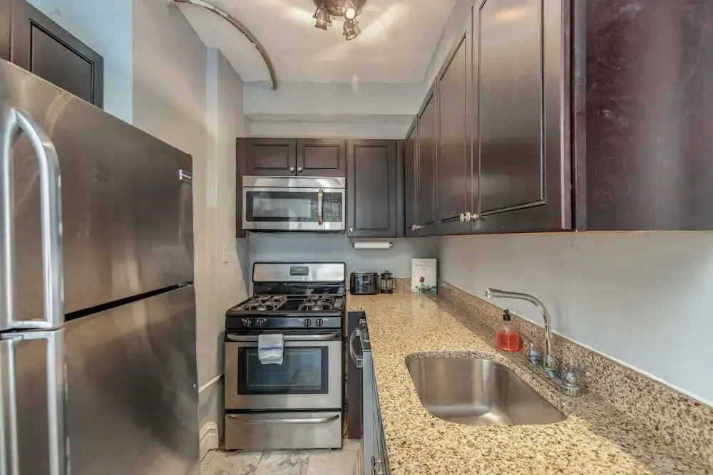 Cozy CWE Apts near BJC by Zencity