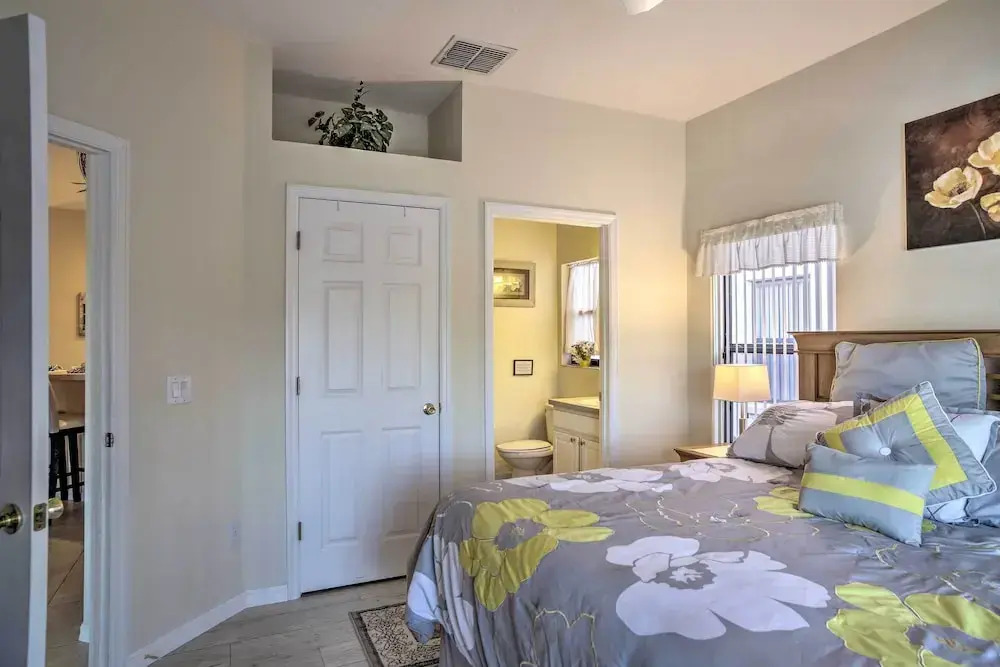 Spacious Clermont Getaway ~ 10 Miles to Disney!