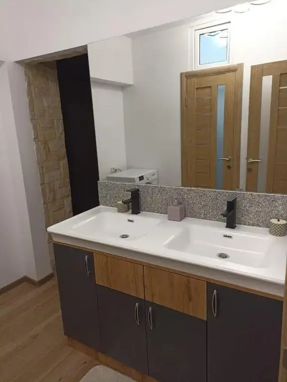 Central Residence - Studio & 3BR Apartment Near Beach