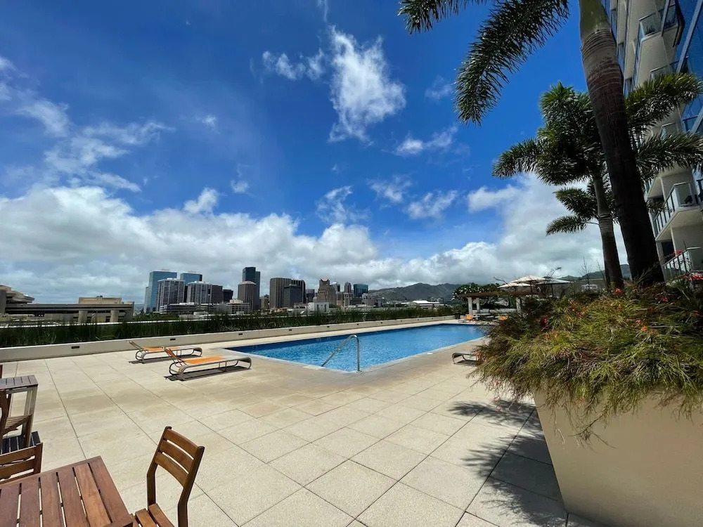Residence Salt at Kakaako