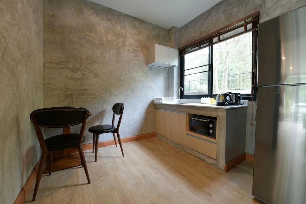 OYO 539 Loft By Busaba