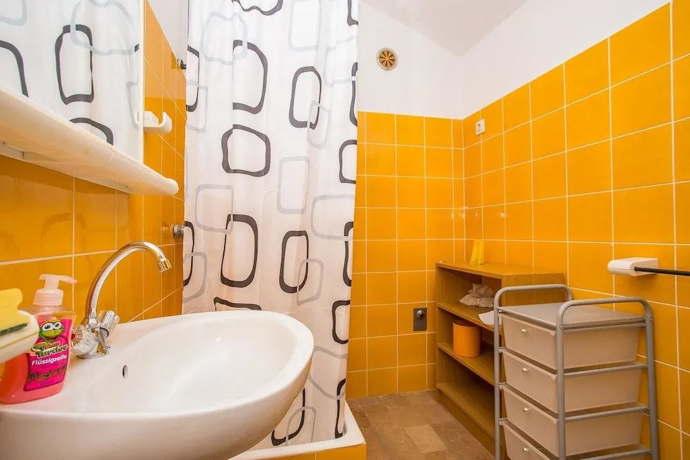 Apartments Adria