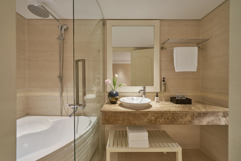 Silverland Jolie Hotel