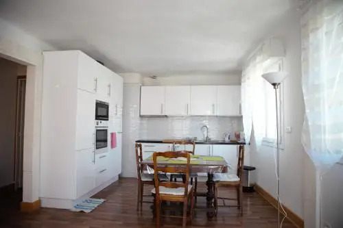 Laincel - Appartement lumineux le long du Rhône