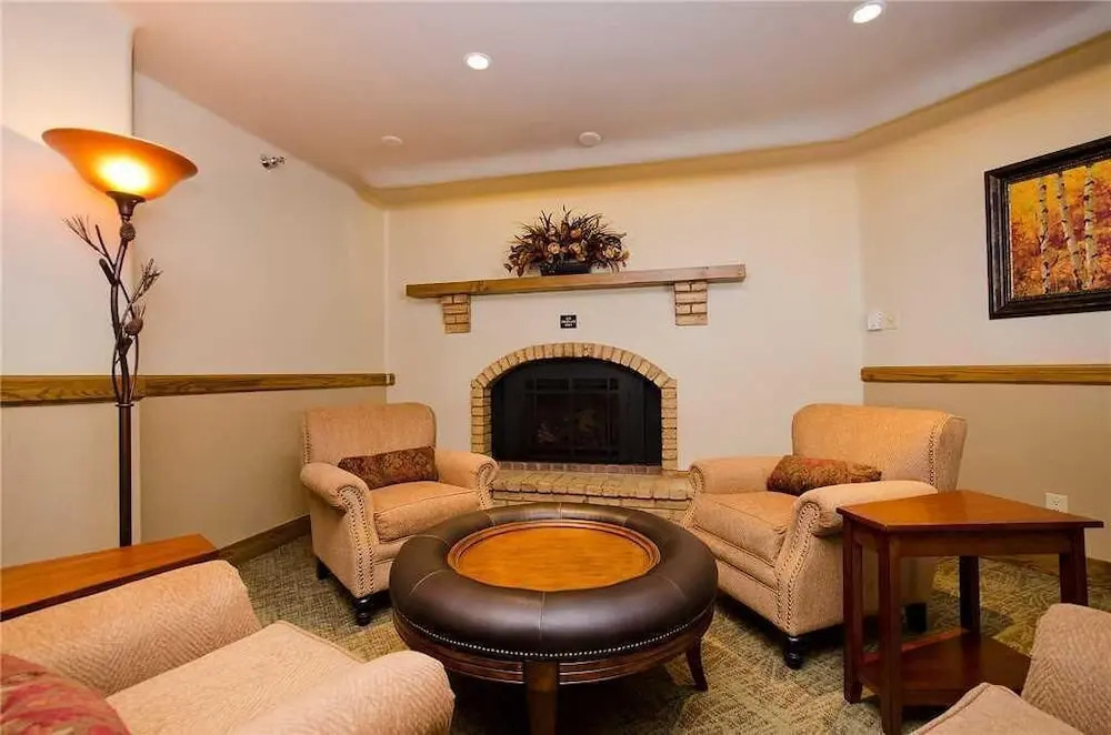 The Phoenix at Steamboat by Mountain Resorts