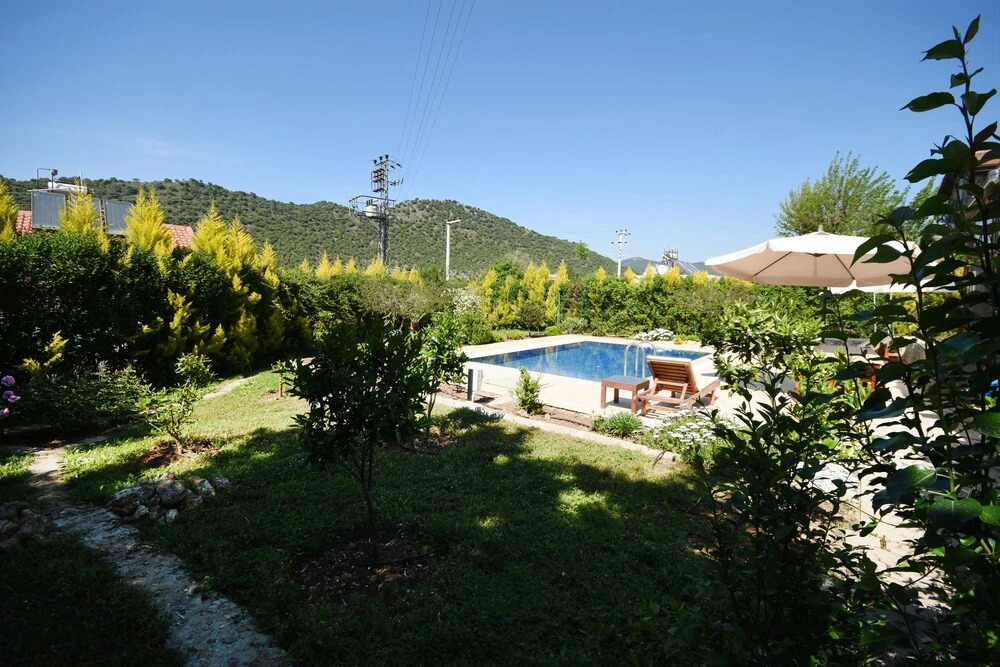 Villa Luvi by Helaltatilvillari