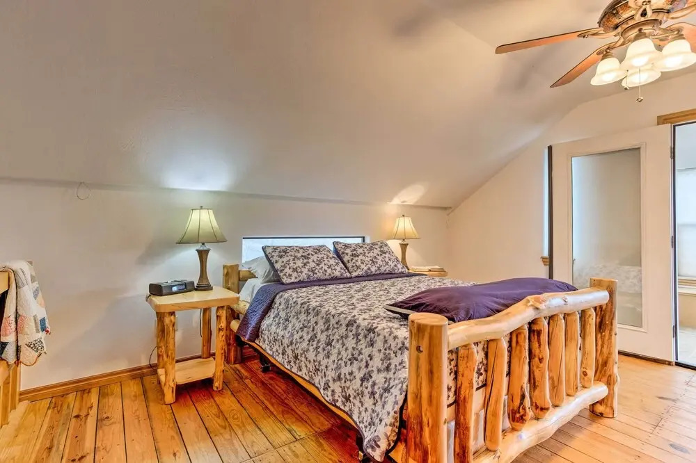 Medicine Park Cabin Rental w/ Mountain View