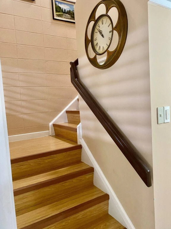 House w 3 Bedrooms And 3 Baths - Free Parking